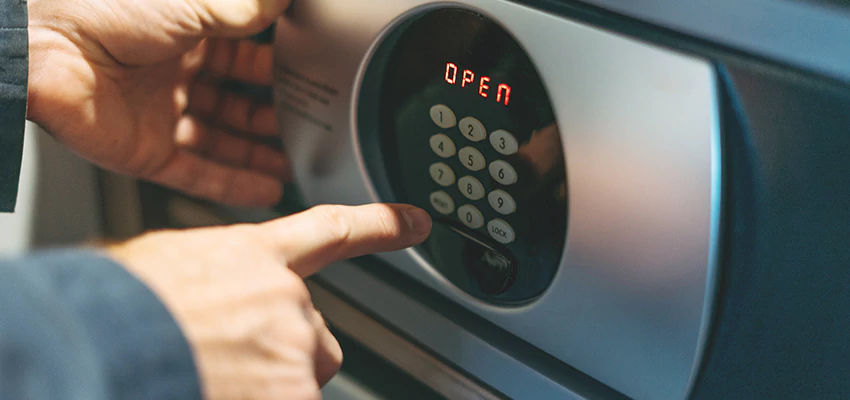 Cash Safe Openers in Valinda, California