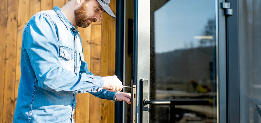 Frameless Glass Storefront Door Locks Replacement in Valinda, CA