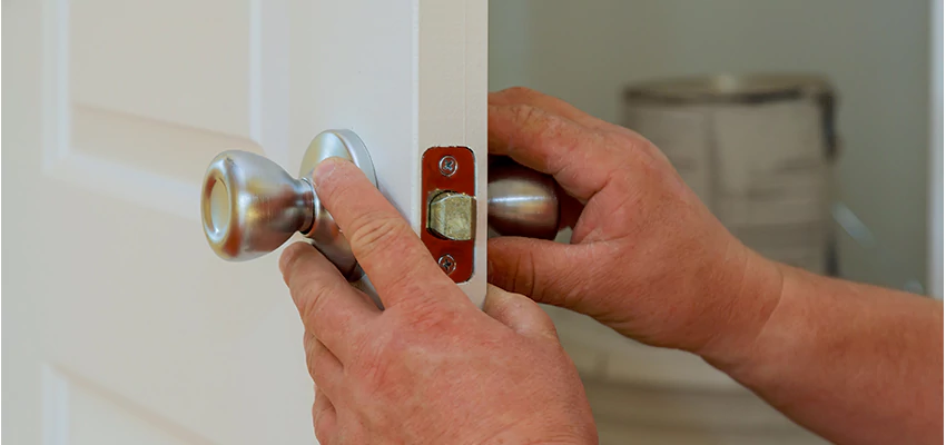 AAA Locksmiths For lock Replacement in Valinda, California