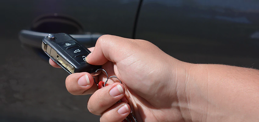 Car Door Unlocking Locksmith in Valinda, California